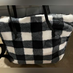 Fuzzy white/black Buffalo tote